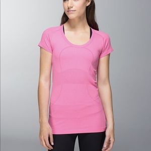 LUlulemon Swiftly Tech Short Sleeve